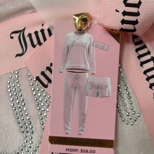Juicy Couture Light Pink 4 piece Pajama Ensemble